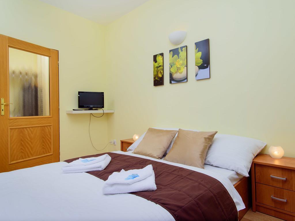 Hotel Brilliant براغ المظهر الخارجي الصورة
